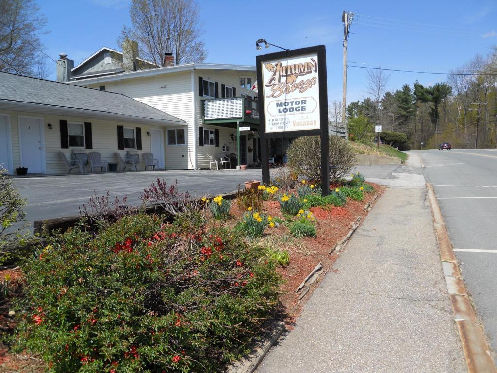 Autumn Breeze Motor Lodge North Woodstock Eksteriør billede